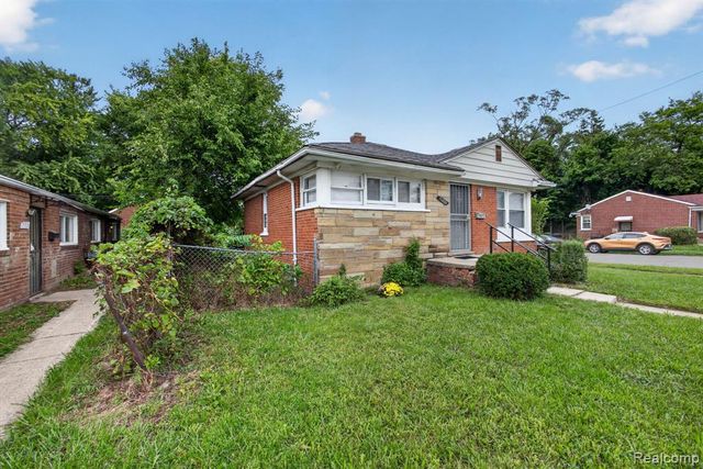 15300 W Chicago Street, Detroit, MI 48228