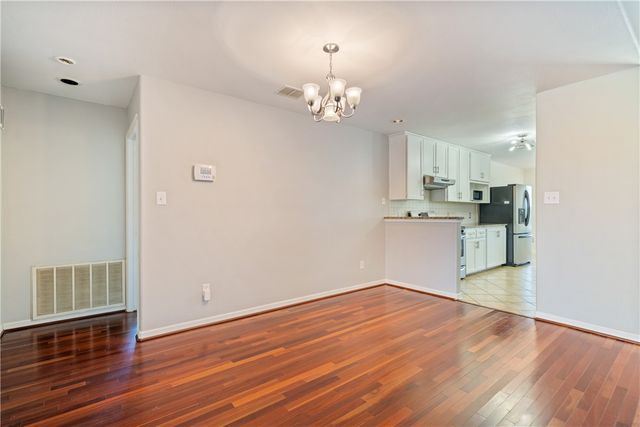 3606 Flour Bluff Dr, Corpus Christi, TX 78418