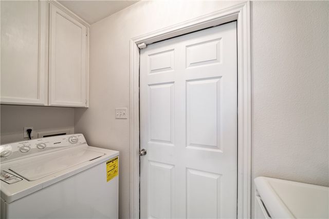 3606 Flour Bluff Dr, Corpus Christi, TX 78418