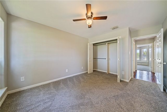 3606 Flour Bluff Dr, Corpus Christi, TX 78418