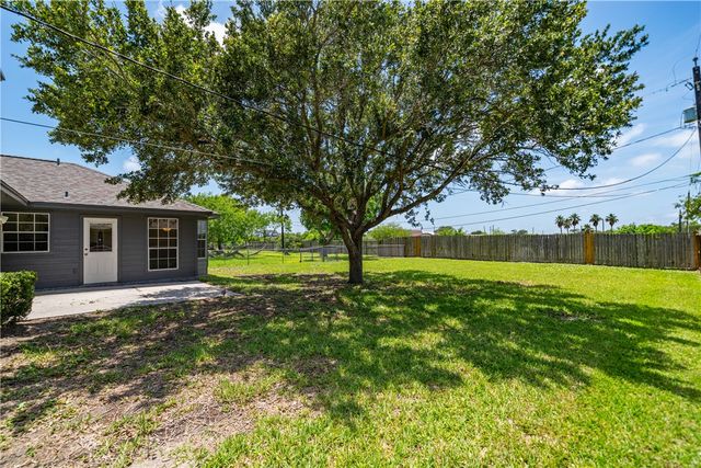 3606 Flour Bluff Dr, Corpus Christi, TX 78418