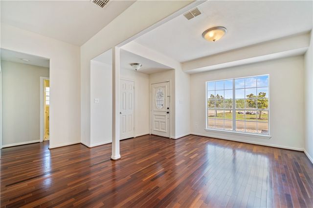 3606 Flour Bluff Dr, Corpus Christi, TX 78418