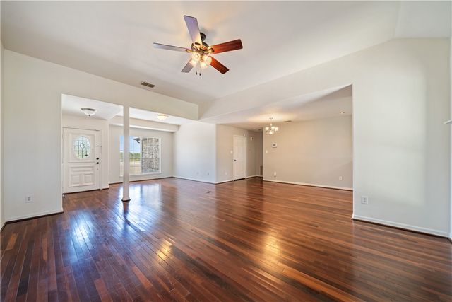 3606 Flour Bluff Dr, Corpus Christi, TX 78418