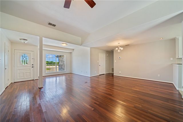 3606 Flour Bluff Dr, Corpus Christi, TX 78418
