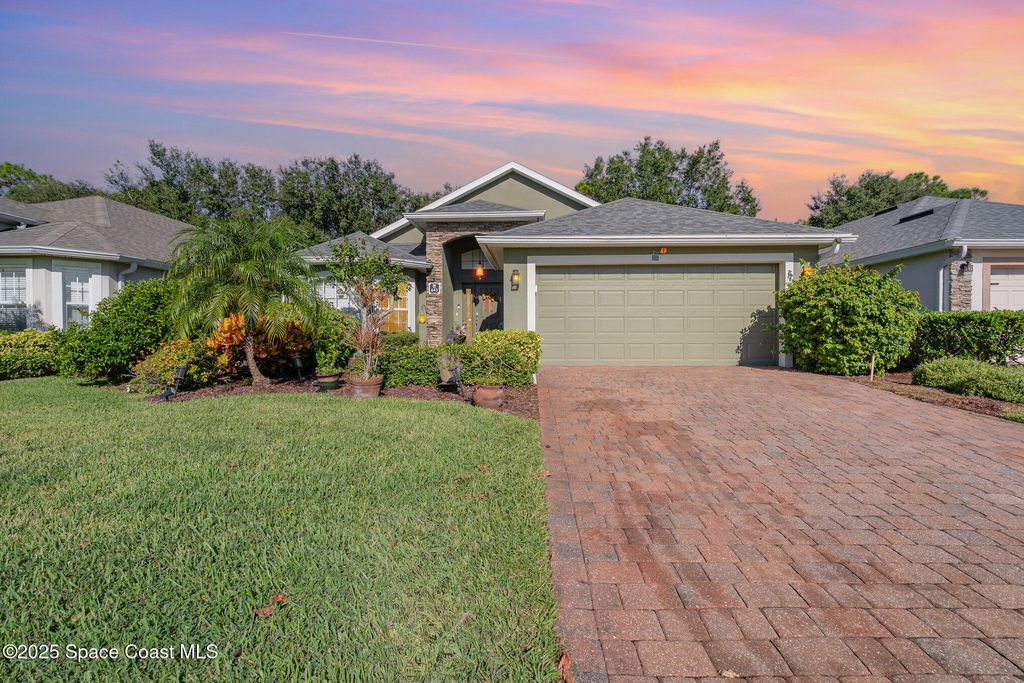 643 Rangewood Drive SE, Palm Bay, FL 32909