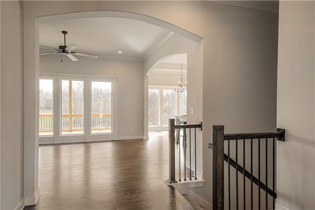 621 E 13th Street, Kearney, MO 64060