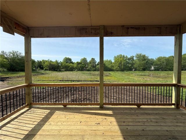 621 E 13th Street, Kearney, MO 64060