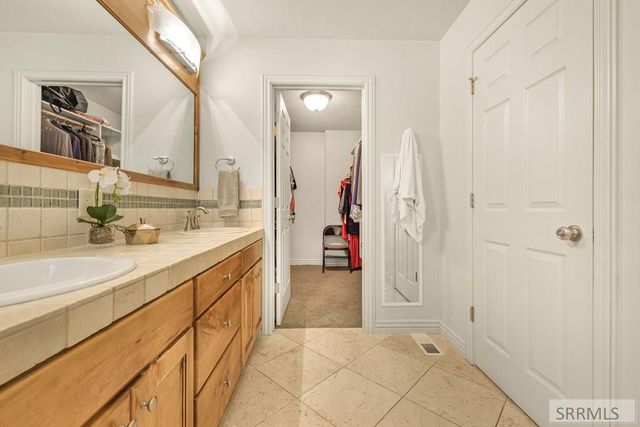 3413 Sun Circle, Idaho Falls, ID 83404