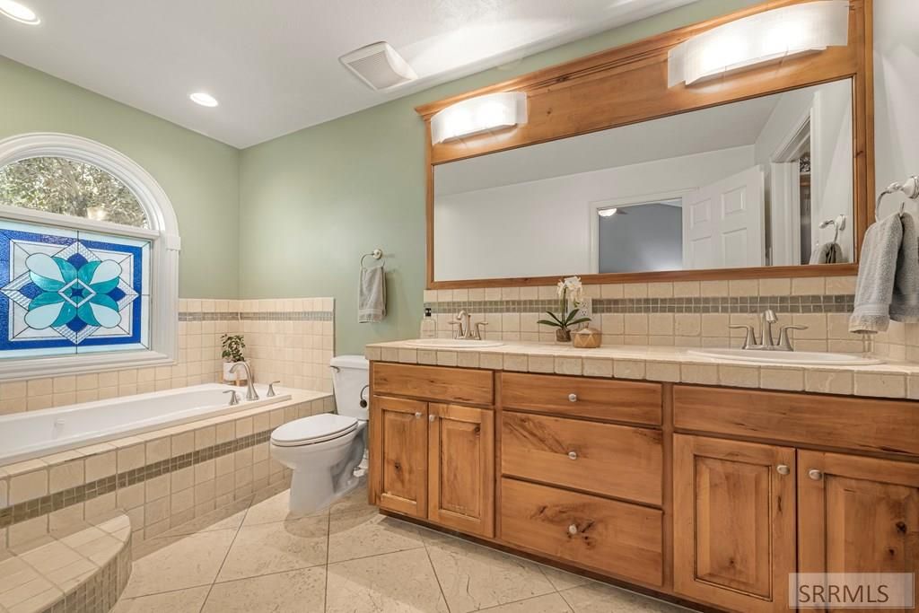 Image 13 of property listing at 3413 Sun Circle, Idaho Falls, ID 83404