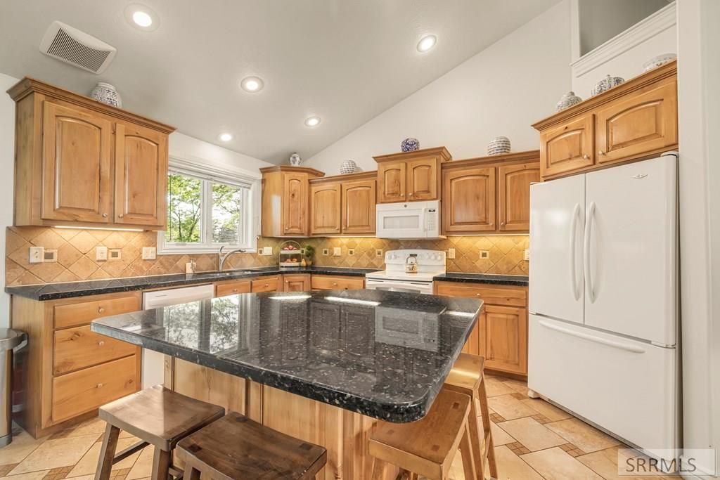 Image 8 of property listing at 3413 Sun Circle, Idaho Falls, ID 83404