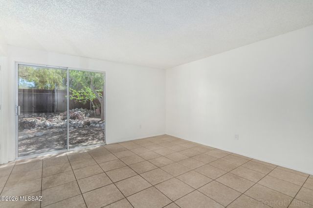 2351 S Thomas Drive, Tucson, AZ 85710