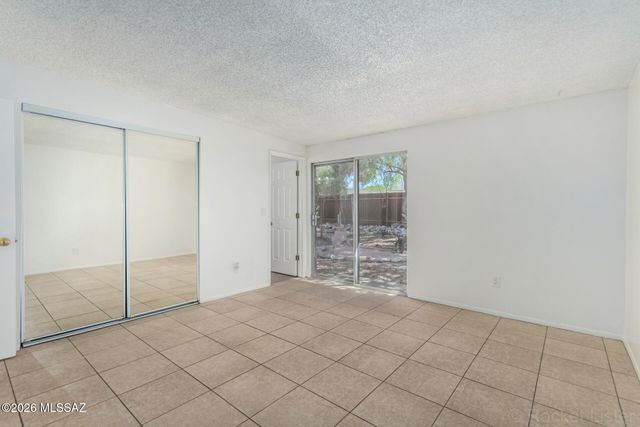 2351 S Thomas Drive, Tucson, AZ 85710