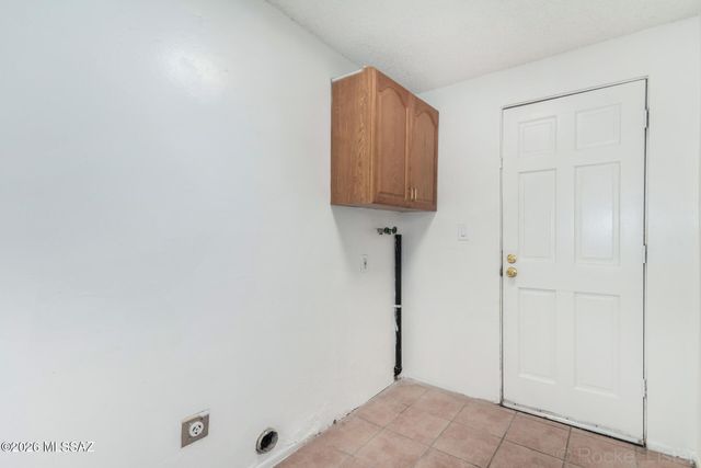 2351 S Thomas Drive, Tucson, AZ 85710