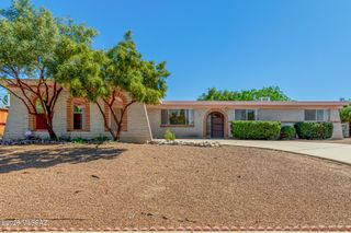 2351 S Thomas Drive, Tucson, AZ 85710