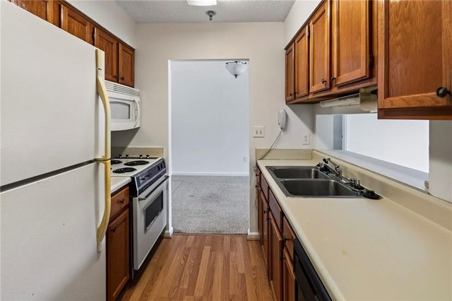 300 Johnson Ferry Road NE B315, Sandy Springs, GA 30328