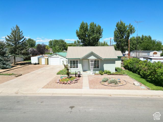 341 E 500 N, Roosevelt, UT 84066