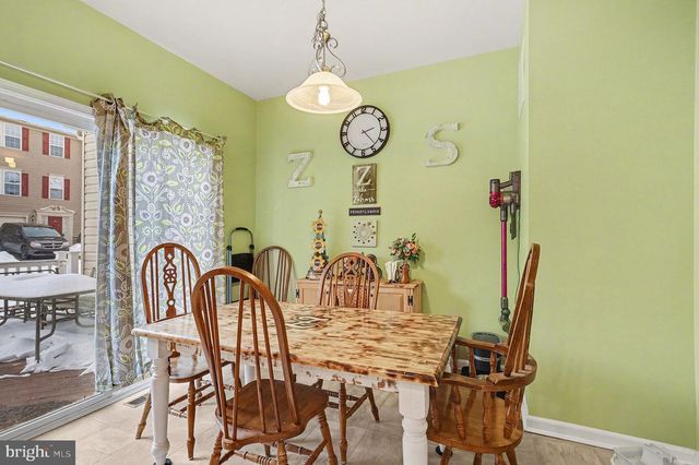 1161 BLUE BIRD LN, York, PA 17402