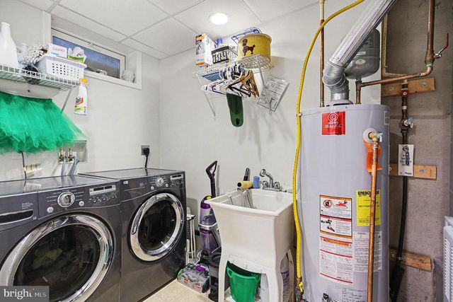 1161 BLUE BIRD LN, York, PA 17402