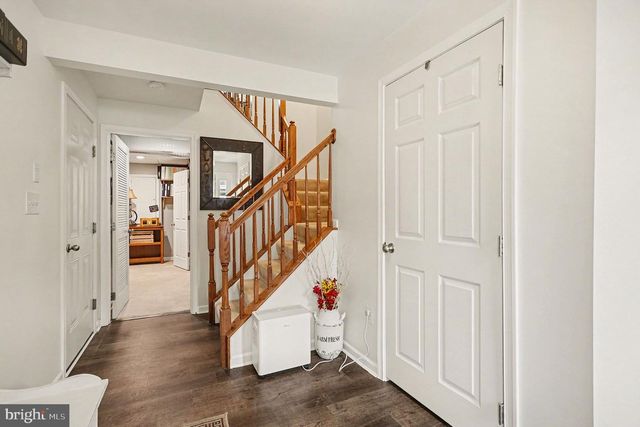 1161 BLUE BIRD LN, York, PA 17402