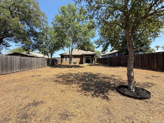138 WAINWRIGHT ST, San Antonio, TX 78211