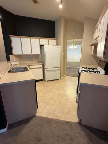 2746 Hidden Spring Falls Drive, Spring, TX 77386