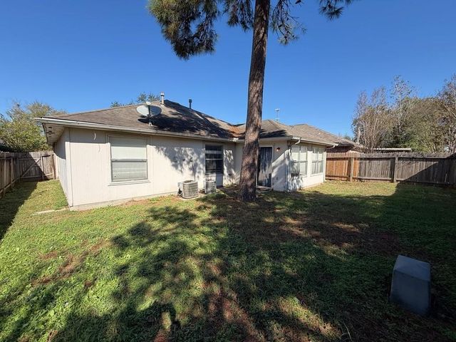 2746 Hidden Spring Falls Drive, Spring, TX 77386