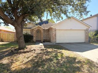 2746 Hidden Spring Falls Drive, Spring, TX 77386