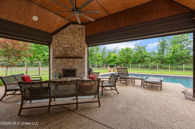 9181 Honey Suckle Way, Hernando, MS 38632