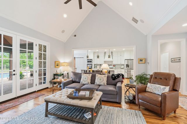 9181 Honey Suckle Way, Hernando, MS 38632