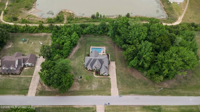 9181 Honey Suckle Way, Hernando, MS 38632