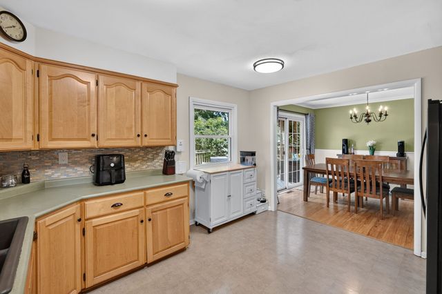 2209 Hillside Avenue, West Des Moines, IA 50265