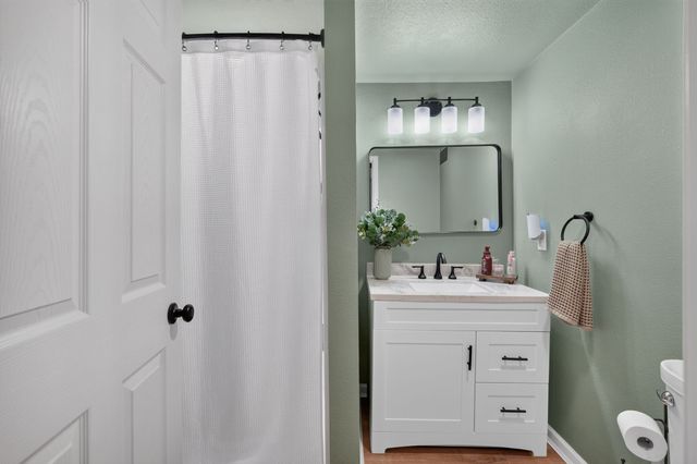 2209 Hillside Avenue, West Des Moines, IA 50265