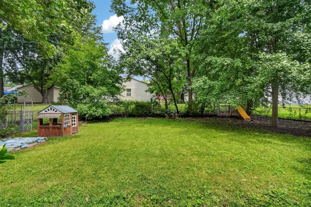 2209 Hillside Avenue, West Des Moines, IA 50265
