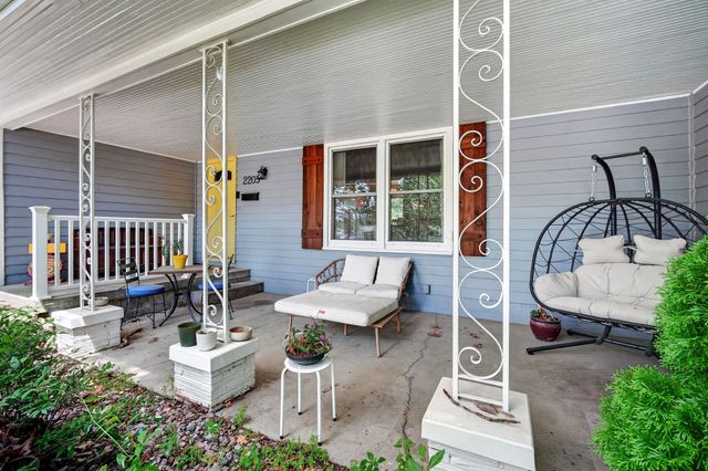 2209 Hillside Avenue, West Des Moines, IA 50265