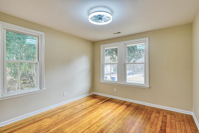 530 W Hayne Street, Woodruff, SC 29388