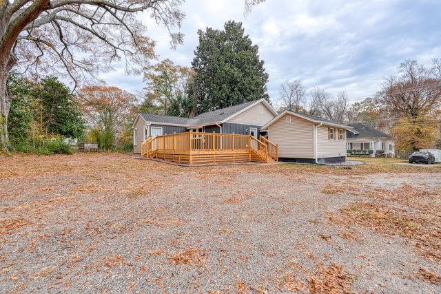 530 W Hayne Street, Woodruff, SC 29388