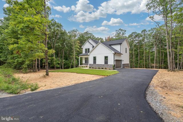 1079 ALMA GAYNELLE DR, Mineral, VA 23117