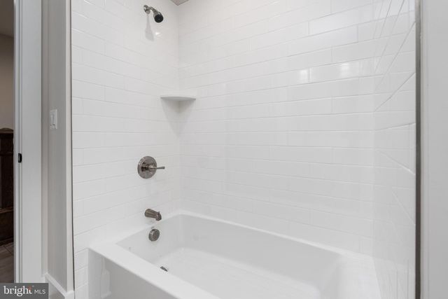 1079 ALMA GAYNELLE DR, Mineral, VA 23117