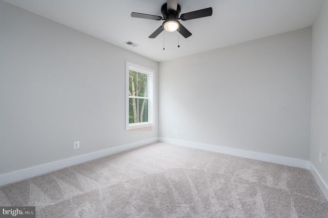1079 ALMA GAYNELLE DR, Mineral, VA 23117