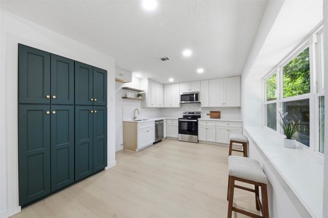 9518 Landry Boulevard, Spring, TX 77379