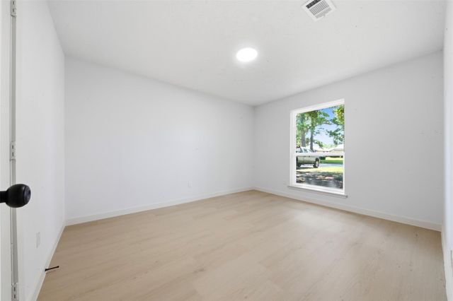 9518 Landry Boulevard, Spring, TX 77379