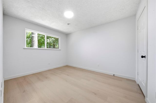 9518 Landry Boulevard, Spring, TX 77379