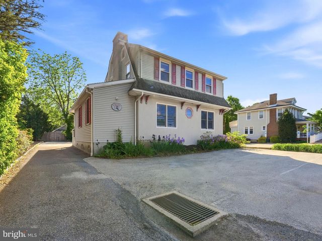 1008 N PROVIDENCE RD, Media, PA 19063