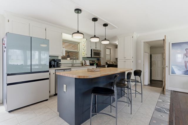 2835 Twin Lawn Dr, Nashville, TN 37214