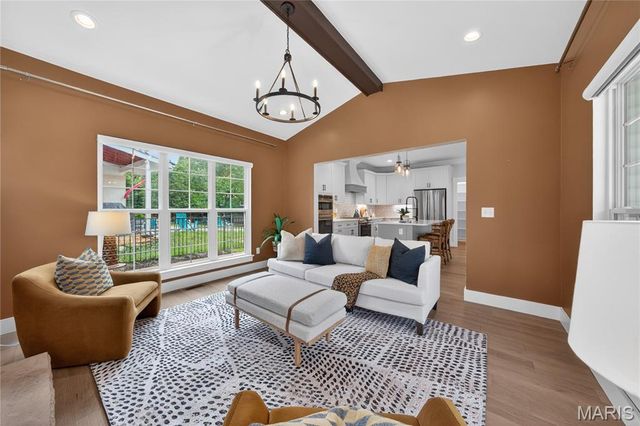 651 W Adams Avenue, Kirkwood, MO 63122