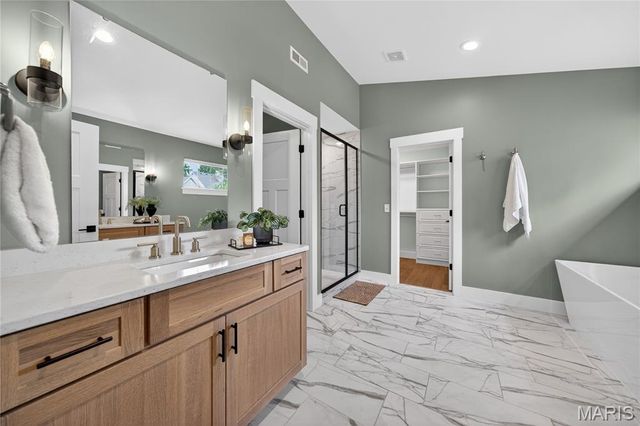 651 W Adams Avenue, Kirkwood, MO 63122