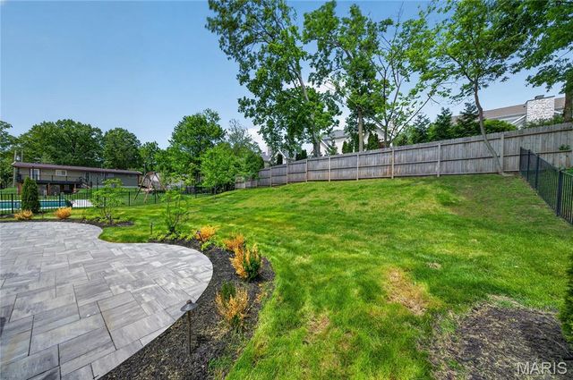 651 W Adams Avenue, Kirkwood, MO 63122