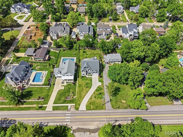 651 W Adams Avenue, Kirkwood, MO 63122