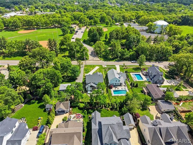 651 W Adams Avenue, Kirkwood, MO 63122
