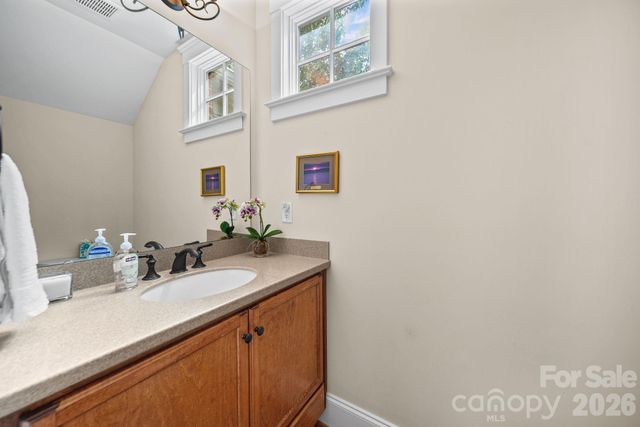 718 Kingsley Way, Belmont, NC 28012